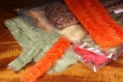 Hareline EP Crustaceous Brush W/ Micro Legs